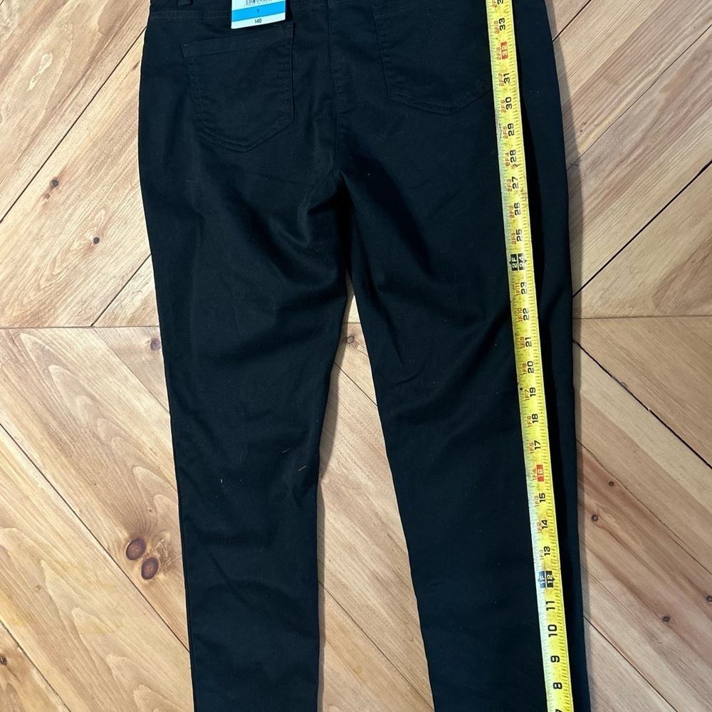 IZOD Black Skinny Stretch Slacks/Pants - Picture 5 of 8
